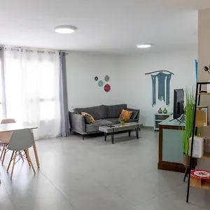 בדוק זמינות